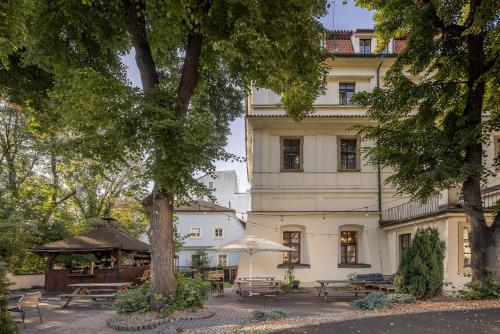 Pytloun Old Armoury Hotel Prague