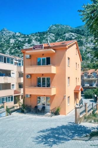 Apartments Marinero