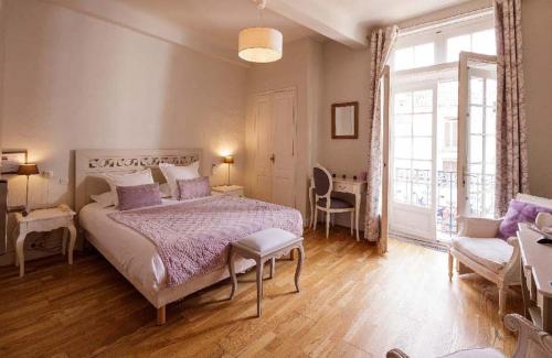 Hôtel De L'Amphithéâtre