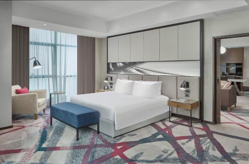 Crowne Plaza Manila Galleria