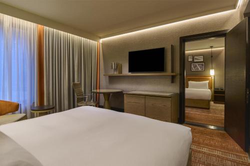 Hilton London Tower Bridge