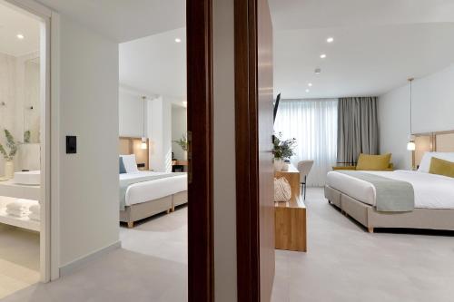 B for Boutique Athens Signature Hotel