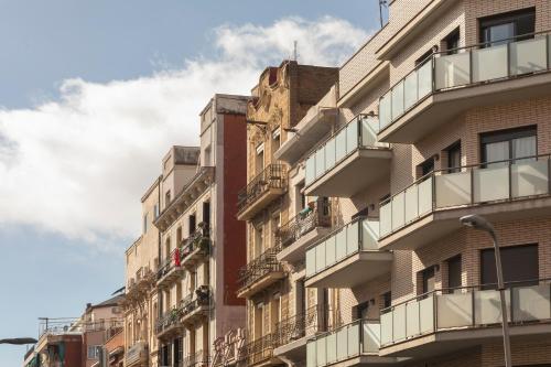 Feelathome Plaza Apartments