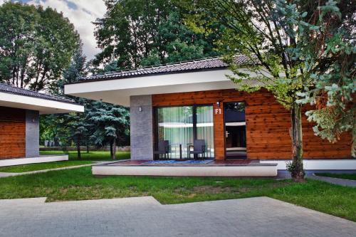 Oaza Villas & Apartments - Caravaning - Camping - Restaurant - Sports