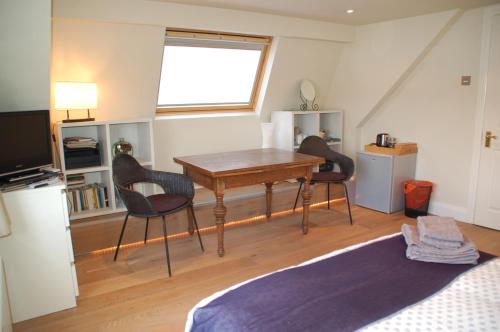 Brookview Guest House