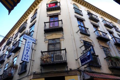 Hostal Antares