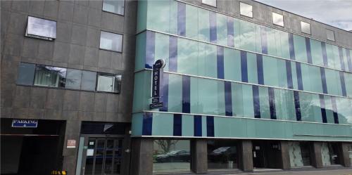 Hotel The Originals Tours Au Relais Saint-Éloi