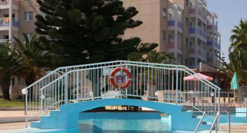 Astreas Beach Hotel Apartments