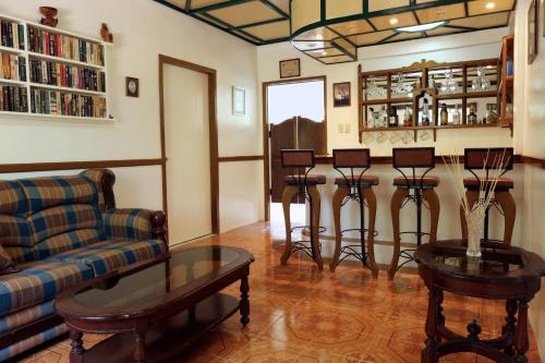 Guindulman Bay Tourist Inn