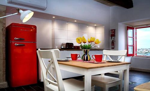 Luciano Valletta Studio - Self Catering