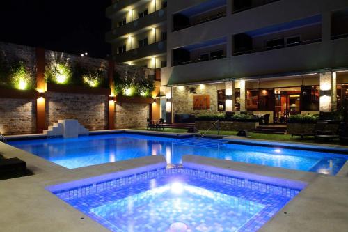 Queens Hotel Angeles City