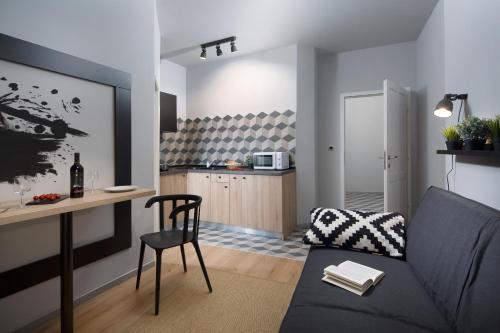 Studio Apartments River