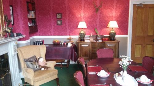 Warwick Lodge Guest House