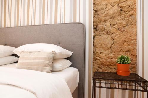 Flores Guest House