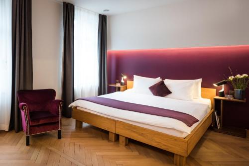 Hotel NI MO