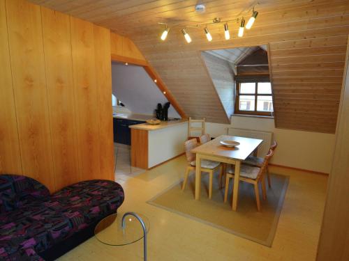 Modern Holiday Home in Prunn near Lake
