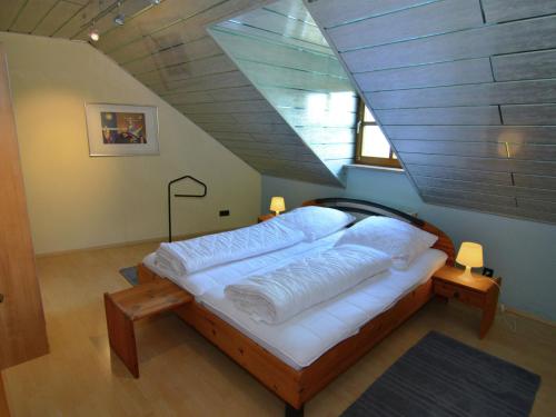 Modern Holiday Home in Prunn near Lake