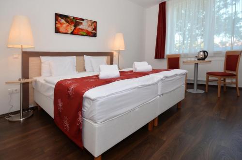 Hotel Opal
