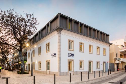 Conii Hostel & Suites