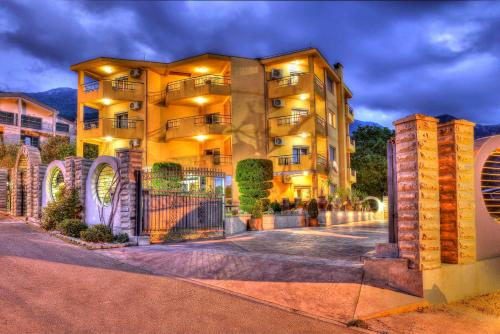 Apartments Radevic