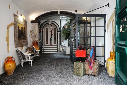 Salapolis Luxury Apartments