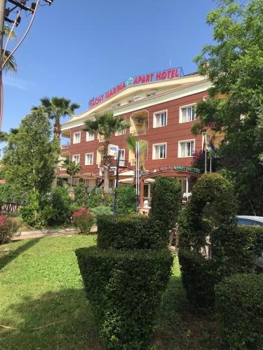 Yacht Marina Apart Hotel