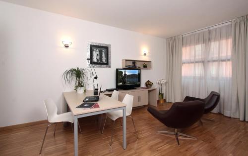 Euro Hotel Residence
