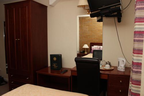 The Old Kings Arms Hotel