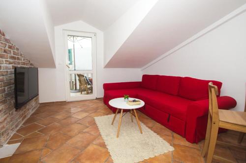 Jerry & Oli Apartments