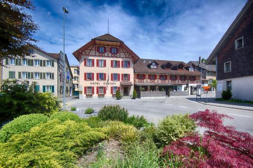 Hotel Ochsen & Lodge
