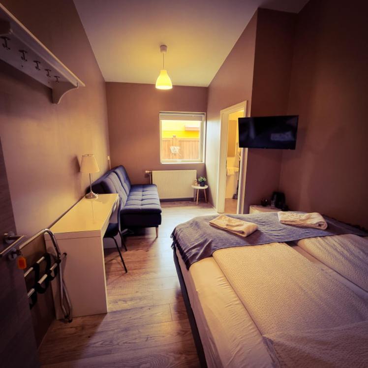 Reykjadalur Guesthouse