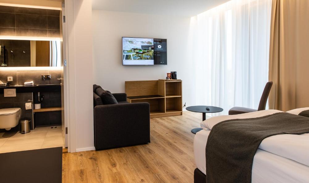 Hotel South Coast