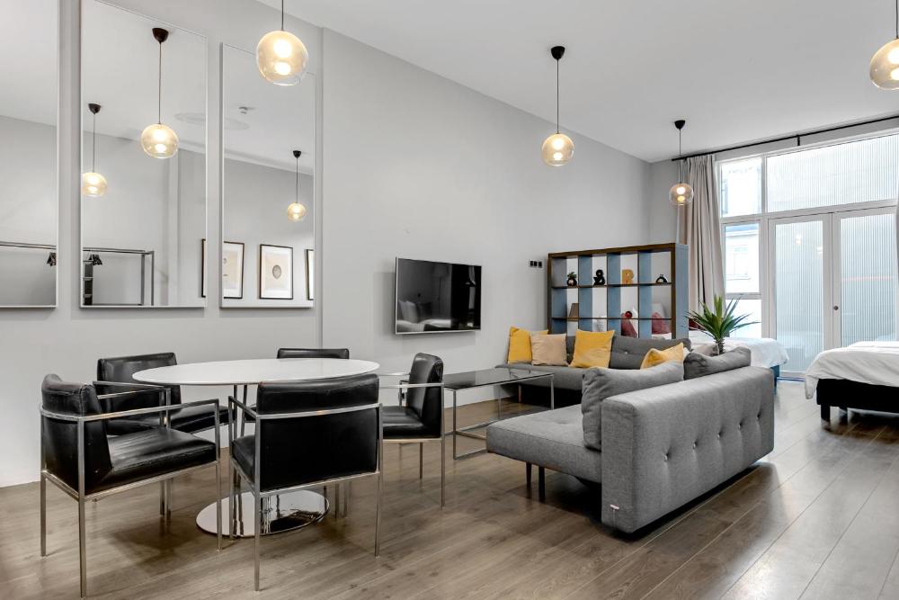 观景公寓(Room With a View Apartments)