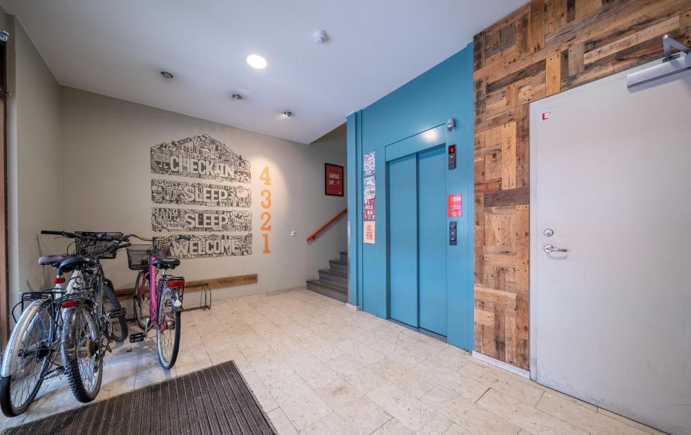 HI Loft Hostel