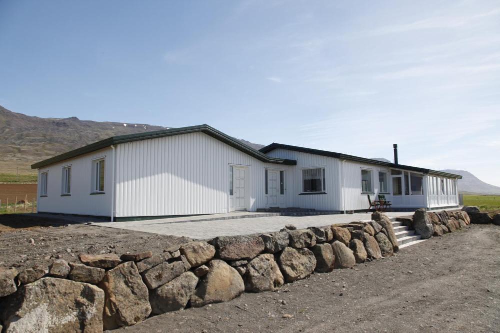 Hofsstadir Country Hotel